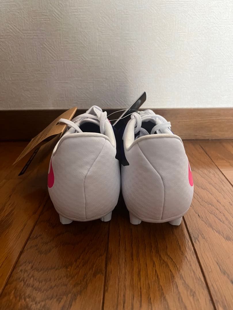 NIKEナイキサッカースパイクファントム6LOW アカデミー HG 25.5cm