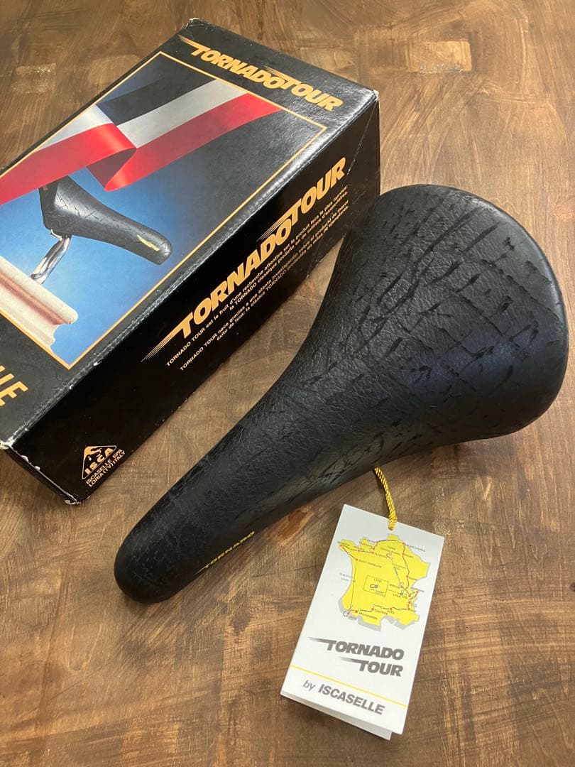 ISCASELLE TORNADO TOUR トルネードサドル　　　　AA21