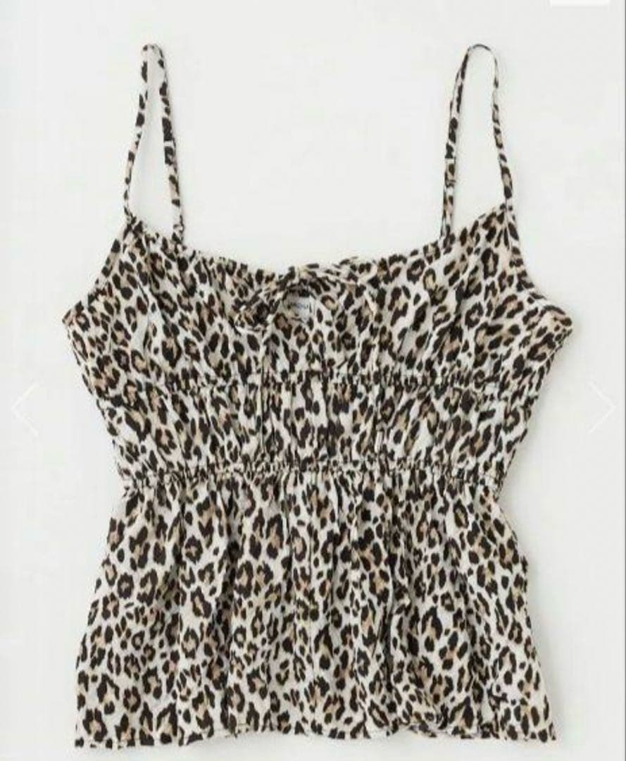 新品未使用タグ付き☆MOUSSY　CRINKLED サテンキャミ