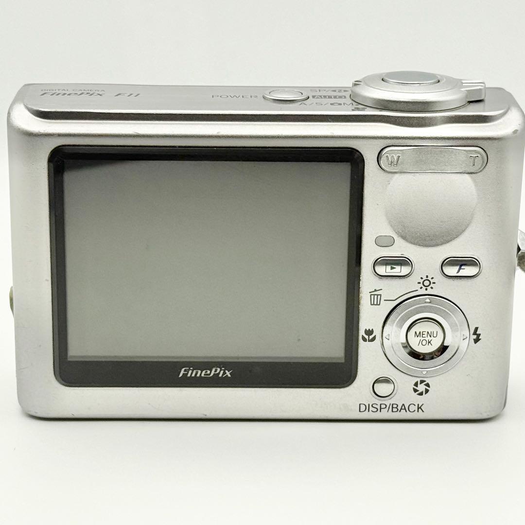 【動作品】FUJIFILM finepix F11 コンデジ デジタルカメラ