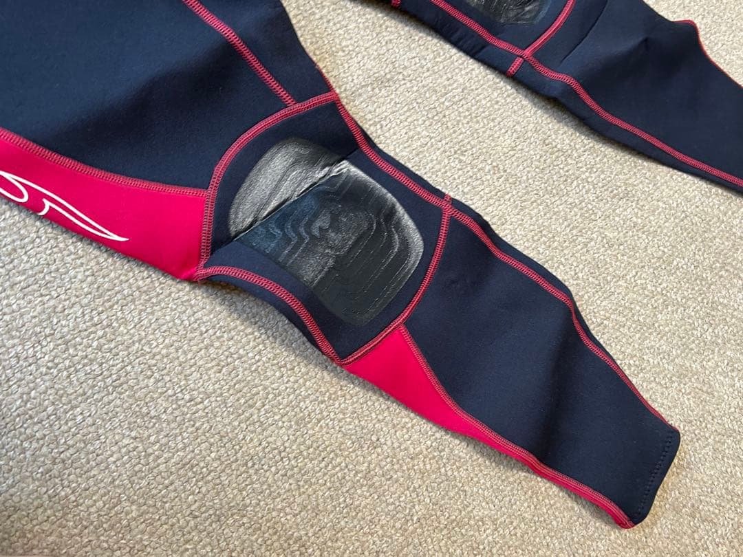 Billabong フルスーツ ウェットスーツ 黒/赤