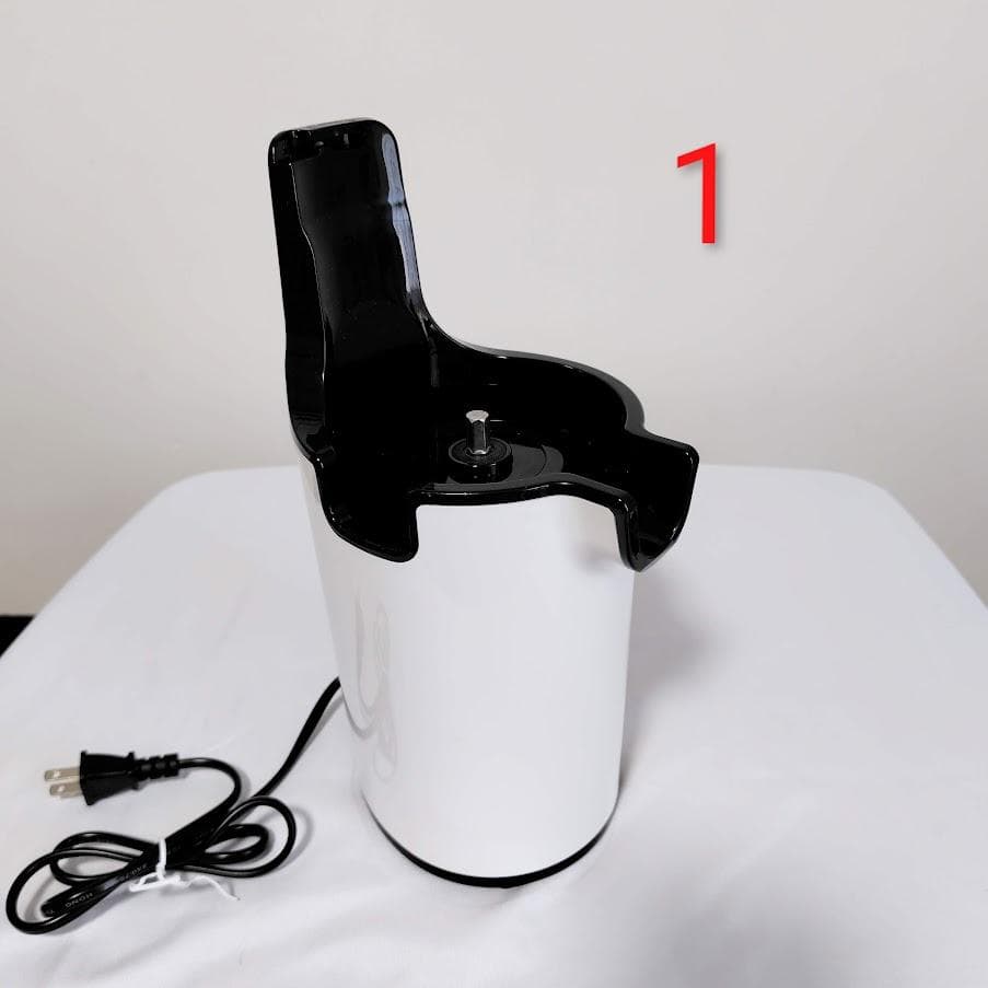 【匿名配送】ミニスロージューサー　低速　動作確認済　Slow Juicer