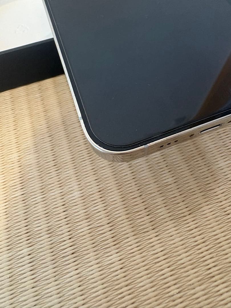 iPhone 12 pro 256GB シルバー