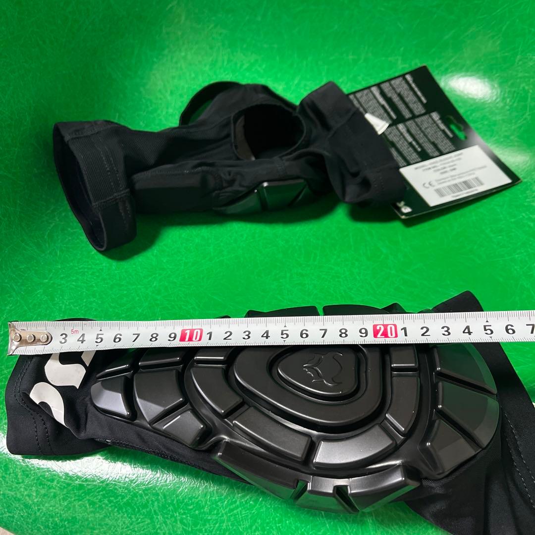 TSG プロテクター　S/M サイズ　ブラック