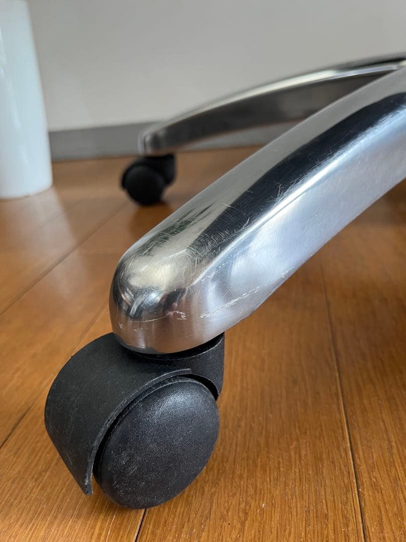 オカムラ　VILLAGE ビラージュ　エグゼクティブチェア　黒　本革　ハイバック