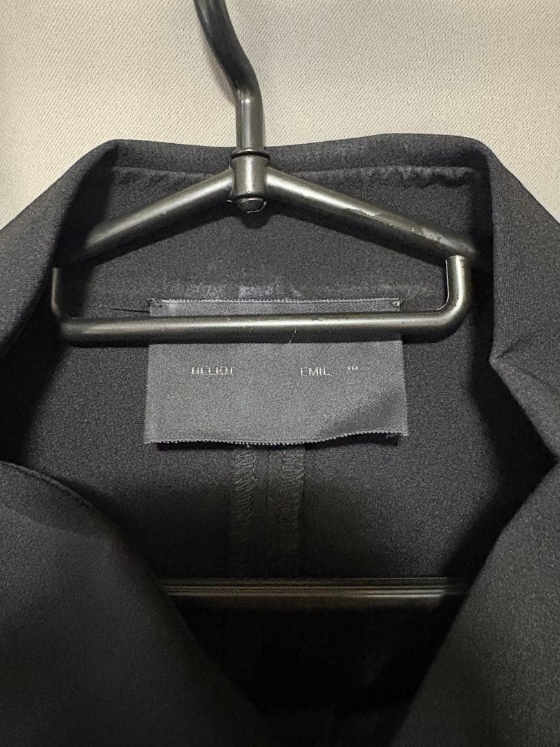 HELIOT EMIL ブラック Insterno シャツ