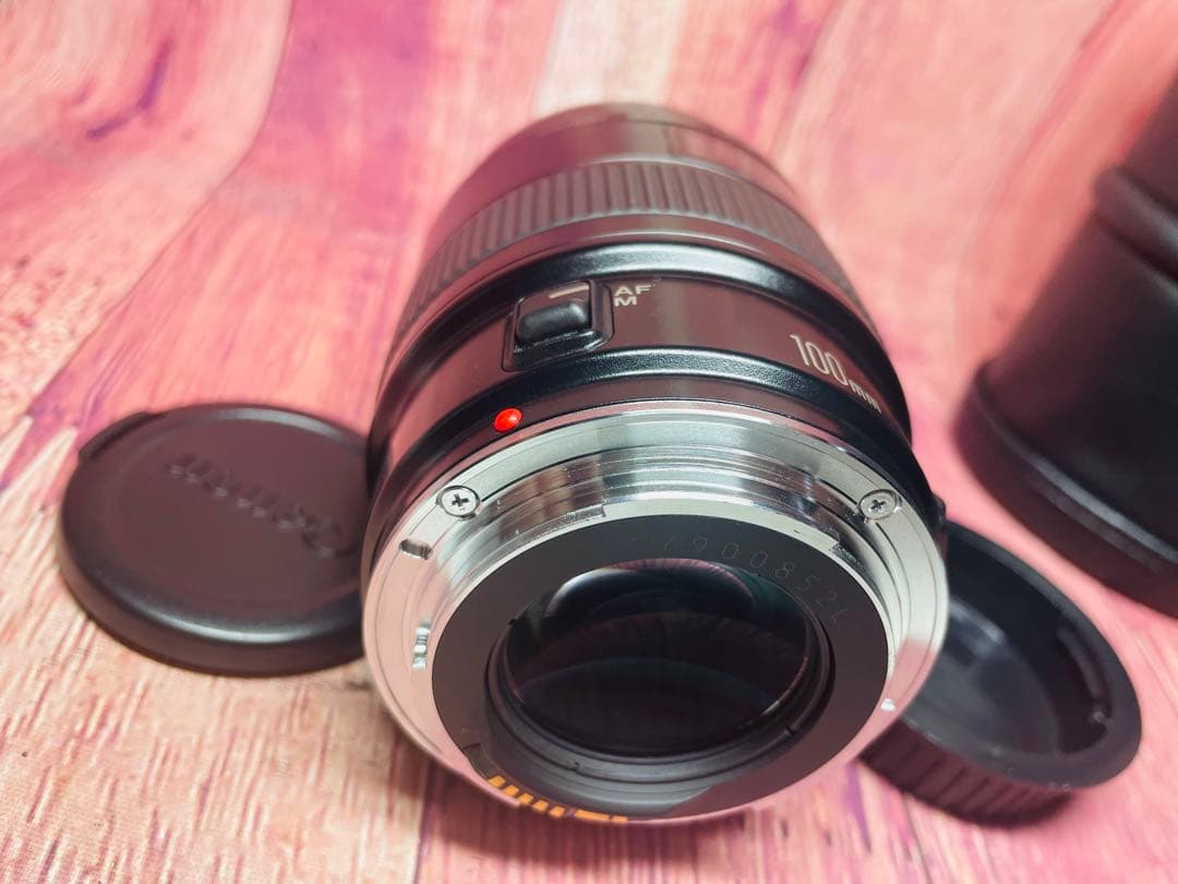 ケース付き Canon 100mm MACRO 1:2.8