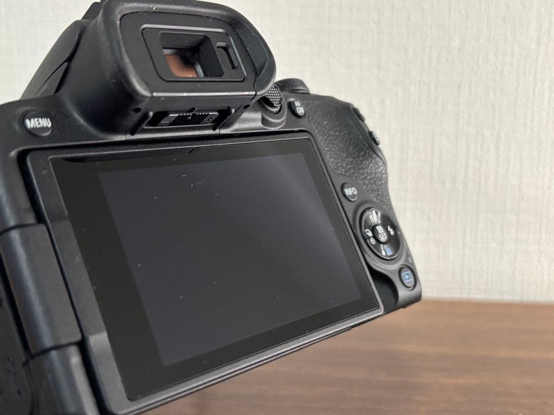 Canon EOS R10 ミラーレスカメラ