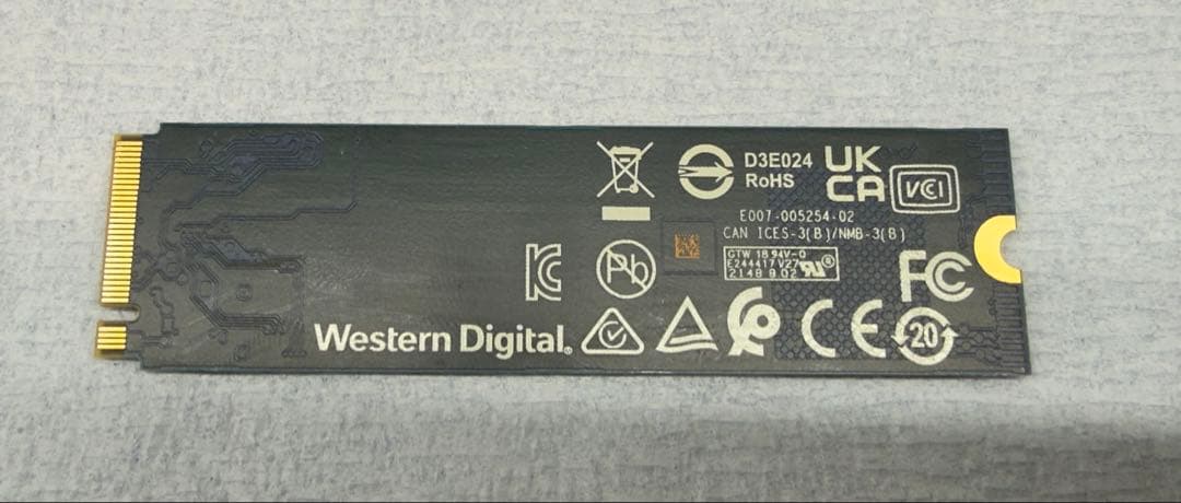 WD Blue SN570 1TB NVMe SSD M.2 2280 動作良好