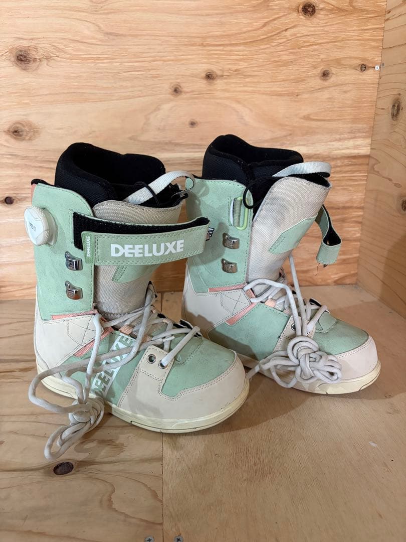 DEELUXE DNAスノーボードブーツ 女性用