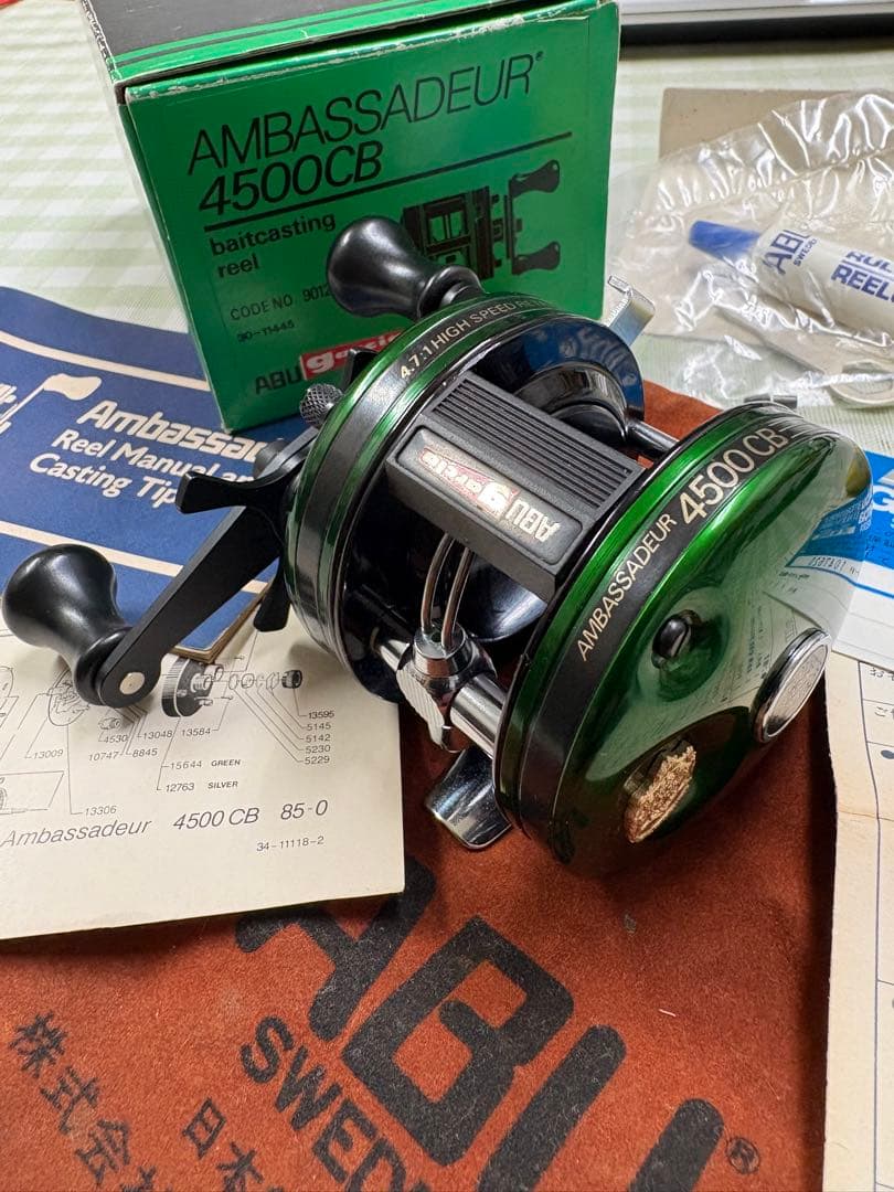 アブガルシア アンバサダー 4500CB グリーン Abu Garcia