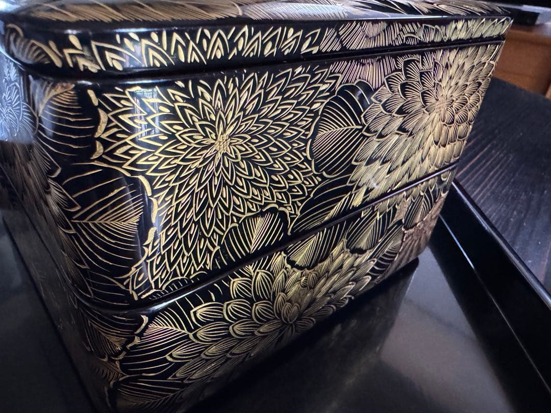 輪島塗（重要無形文化財）沈金 花詰文 二段重