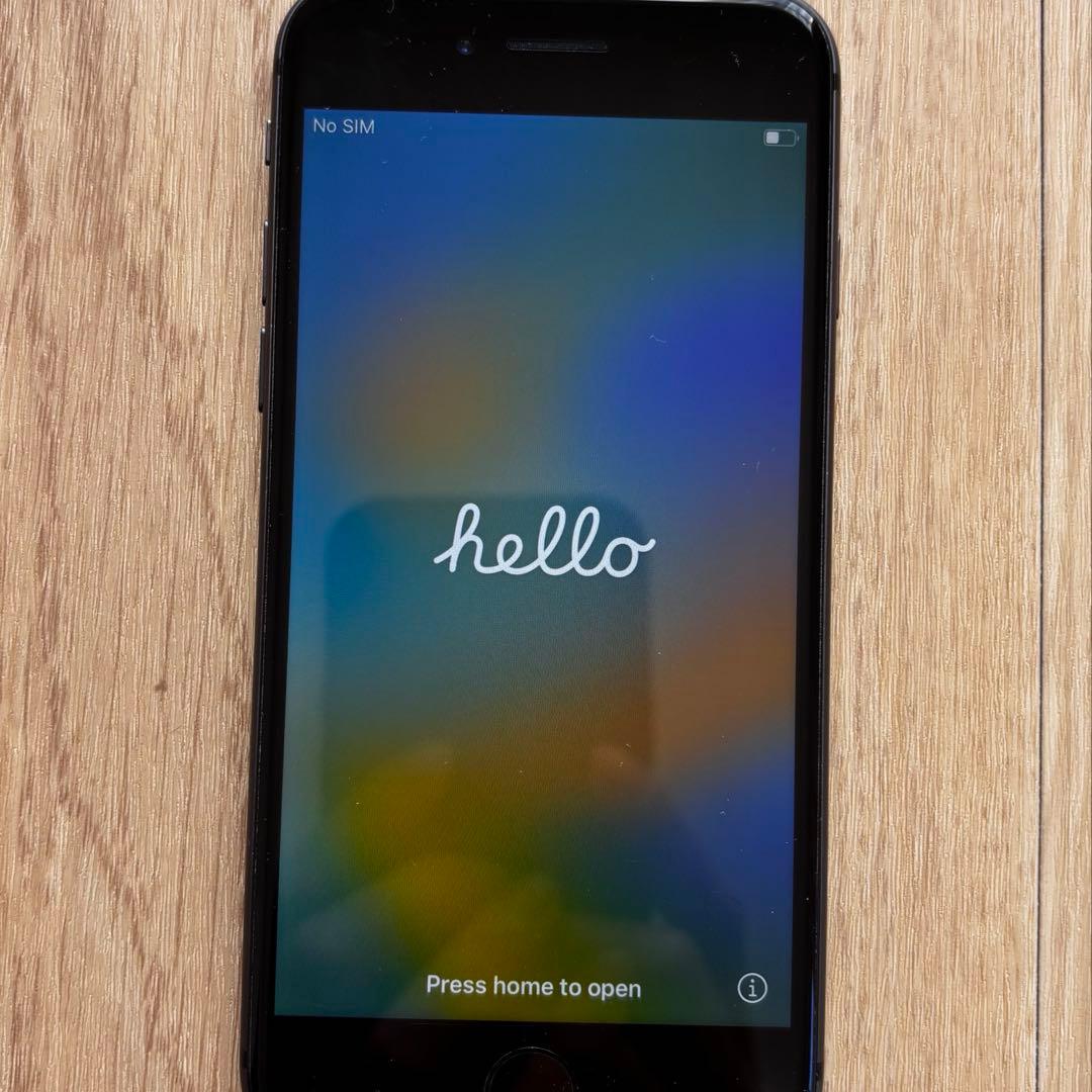 iPhone8 128GB SIMフリー