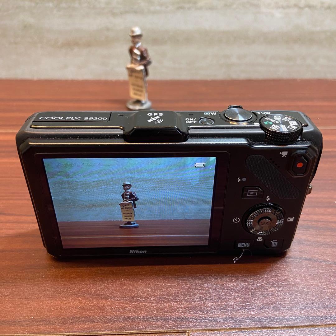 Nikon coolpix S9300 デジカメ 4895