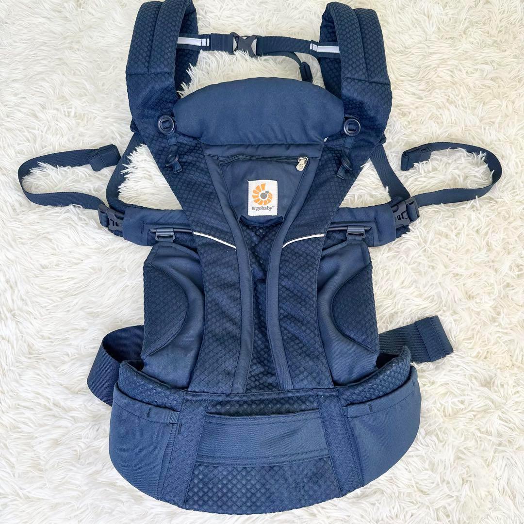 【最上位モデル】Ergobaby オムニブリーズ 抱っこ紐 ミッドナイトブルー