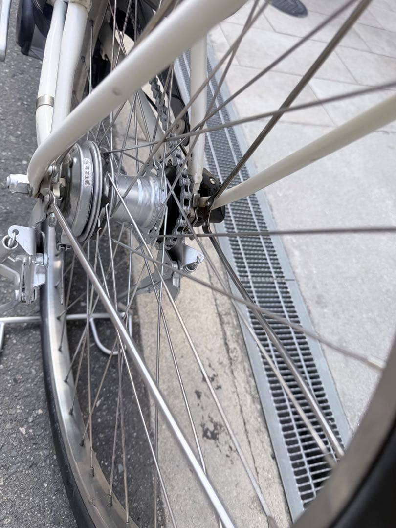 大阪府　ヤマハ　電動アシスト自転車 チャイルドシート付き ホワイト