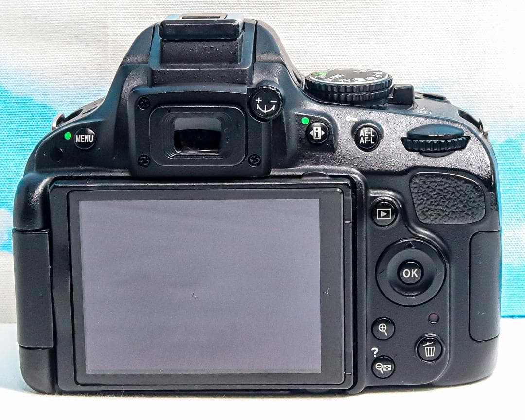 ニコン Nikon D5100⭐️スマホに転送⭐️自撮り＆動画OK⭐️即日発送
