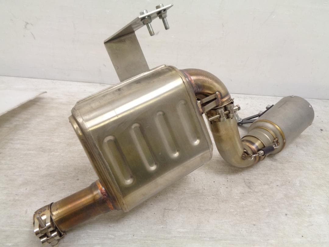 ハーレー X350 23-25 イクシル レースエクストリーム マフラー