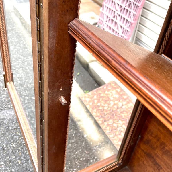 関西限定　送料別イギリスビンテージ家具　ガラスキャビネット　カップボード　飾り棚