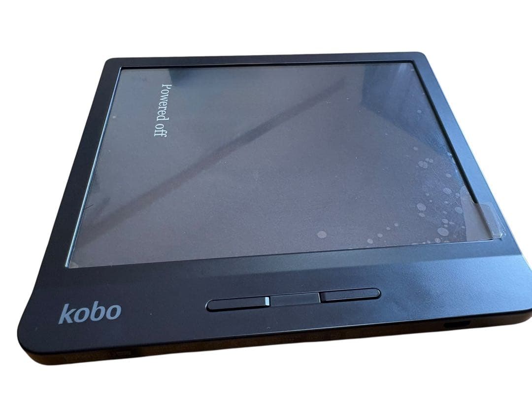 Kobo Libra H20本体充電ケーブル付き