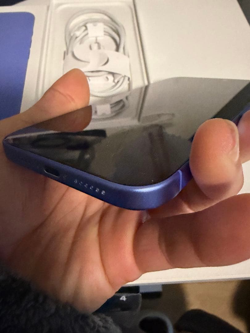 Apple iPhone 16 plus 本体 ウルトラマリン