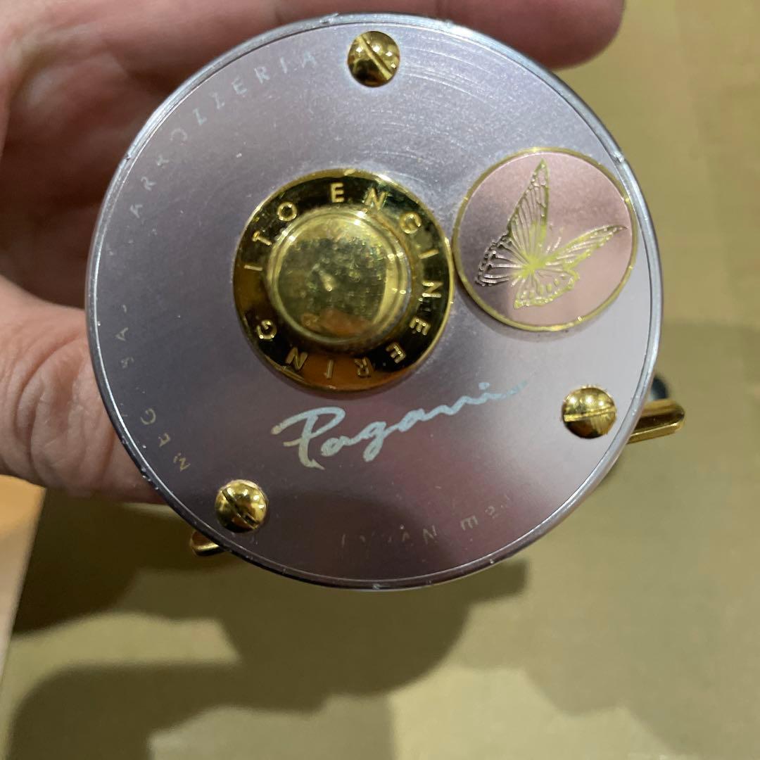 希少！megabass メガバス PAGANI ピンク ゴールド P300