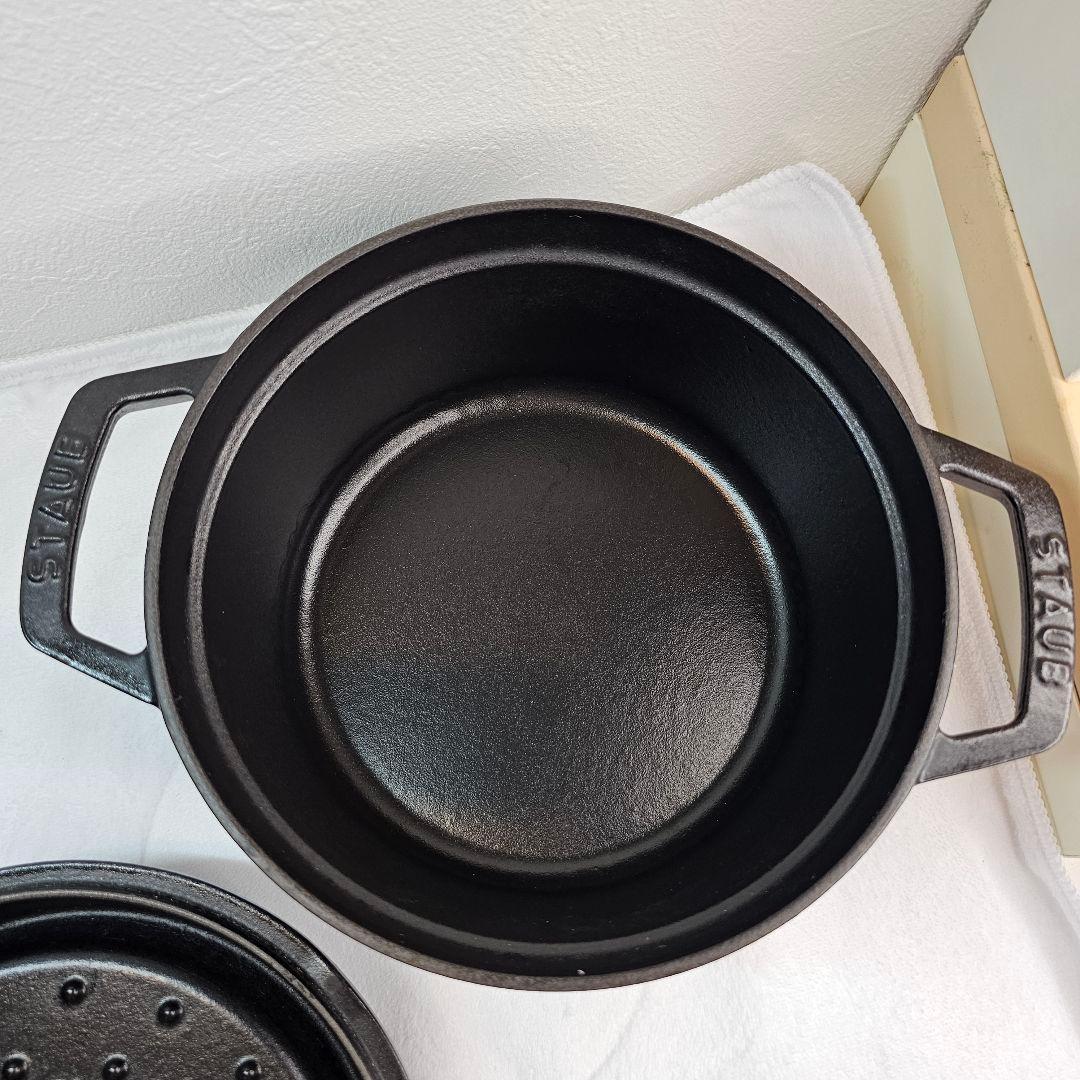 STAUB ストウブ 鋳鉄製 両手鍋 20cm 黒