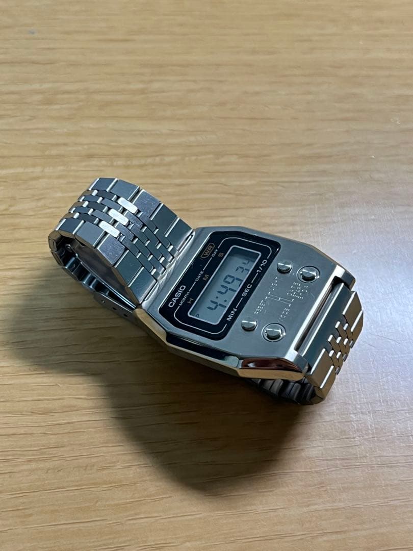 CASIO A1100 カシオ　デジタル　腕時計 シルバー