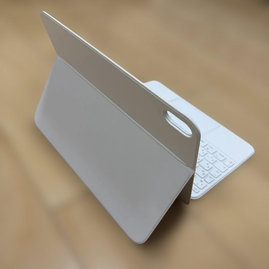 IPad キーボード付きケース　マグネット式