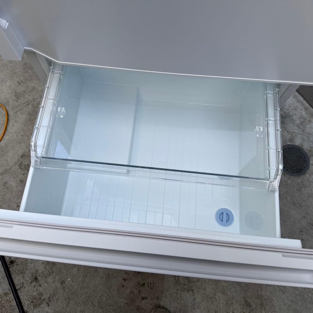 129⭐️2025年製★ほぼ新品★東芝　冷蔵庫　大型　3ドア　自動製氷　356L