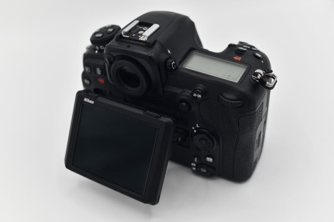 Nikon デジタルカメラ一眼カメラD500・レンズセット