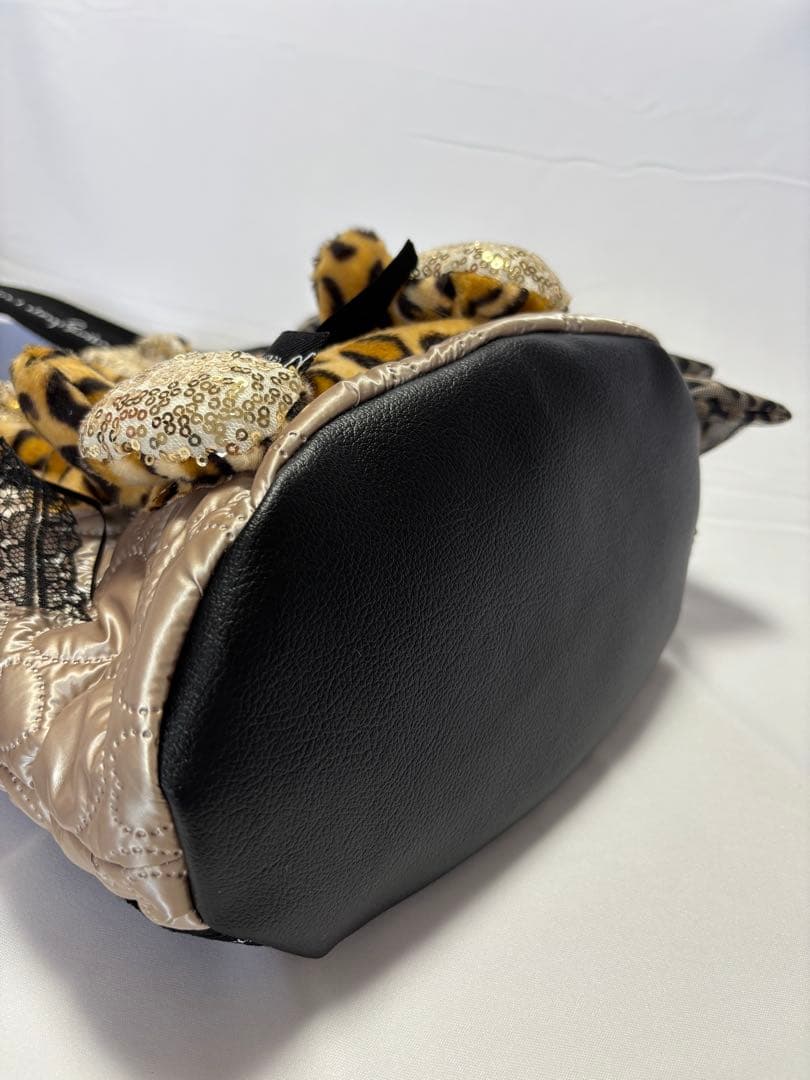 さ*ー様 コヤンイサムチョン　うさちゃん丸底トートバッグ