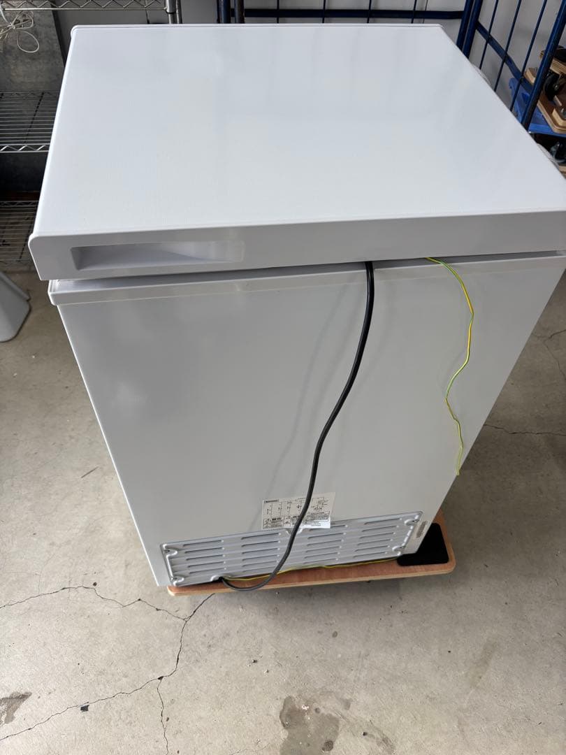 アイリスオーヤマ 冷凍庫 上開き 63L 直冷式 ICSD-6A-W2022年製