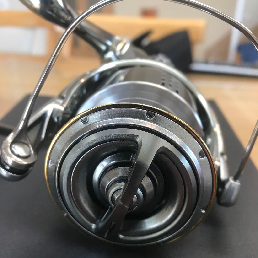 SHIMANO 18STELLA 4000 スピニングリール