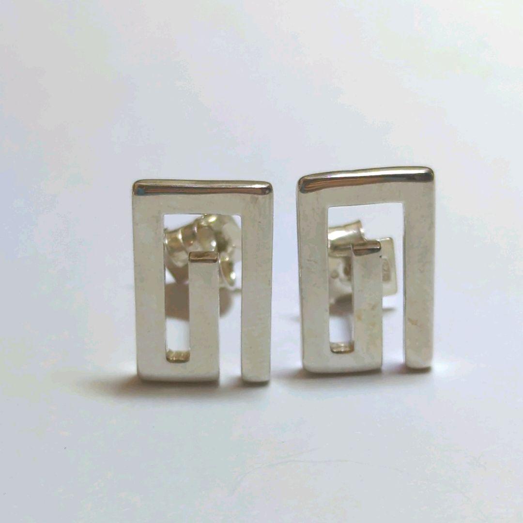 美品 グッチ GUCCI ピアス カットアウト Gロゴ シルバー