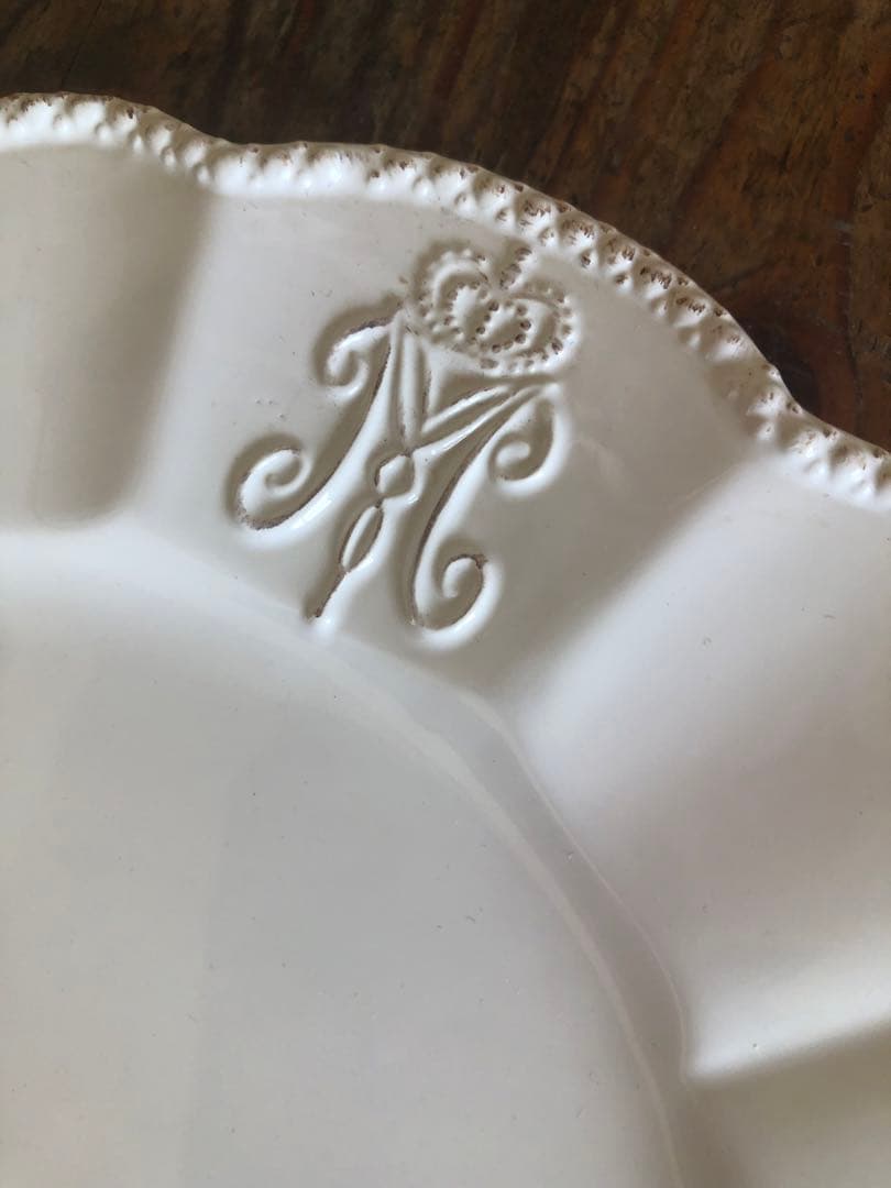 お値下げ　ディスプレイ　お皿2枚（大）お皿2枚（中）ボウル2枚　オシャレ