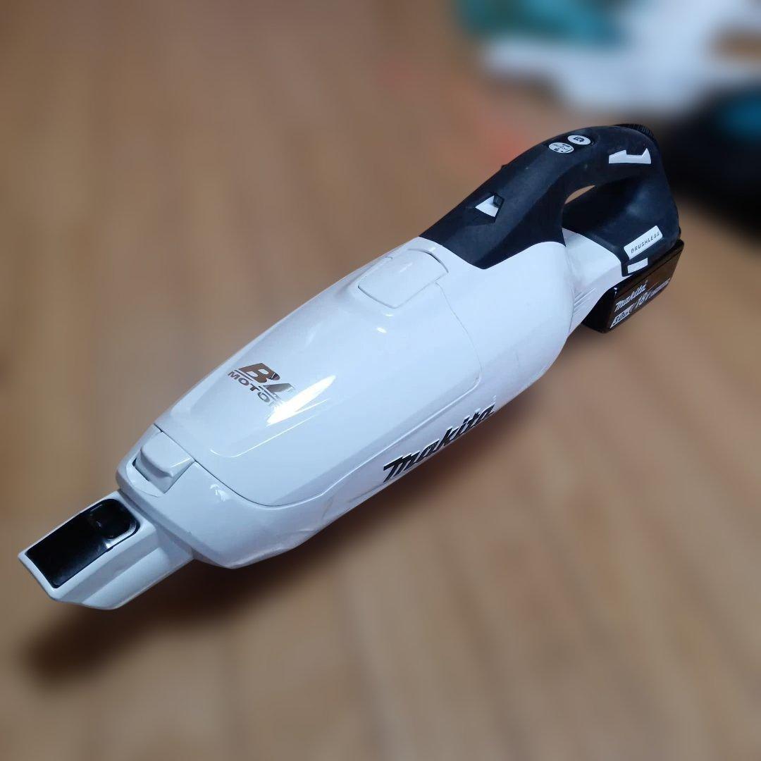 マキタ18V充電式クリーナーCL282FD純正バッテリー、充電器、サイクロン付