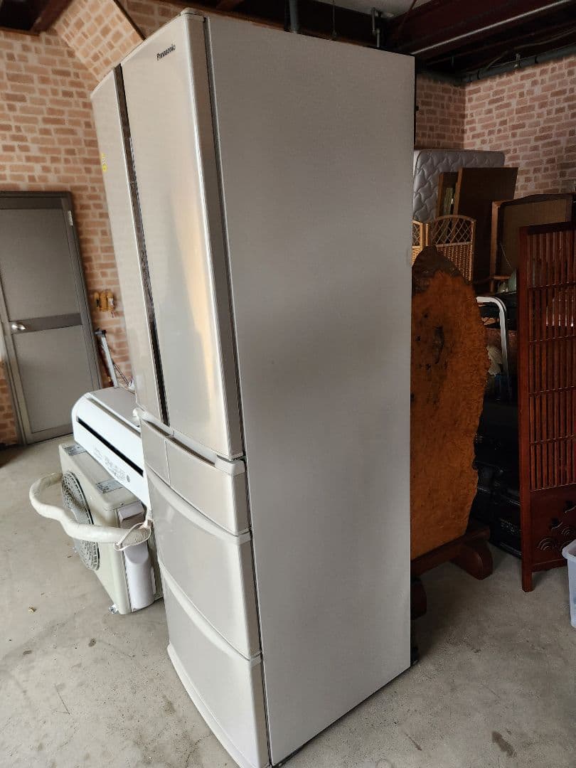 Panasonic大型冷蔵庫４２６リットル　２０１５年製