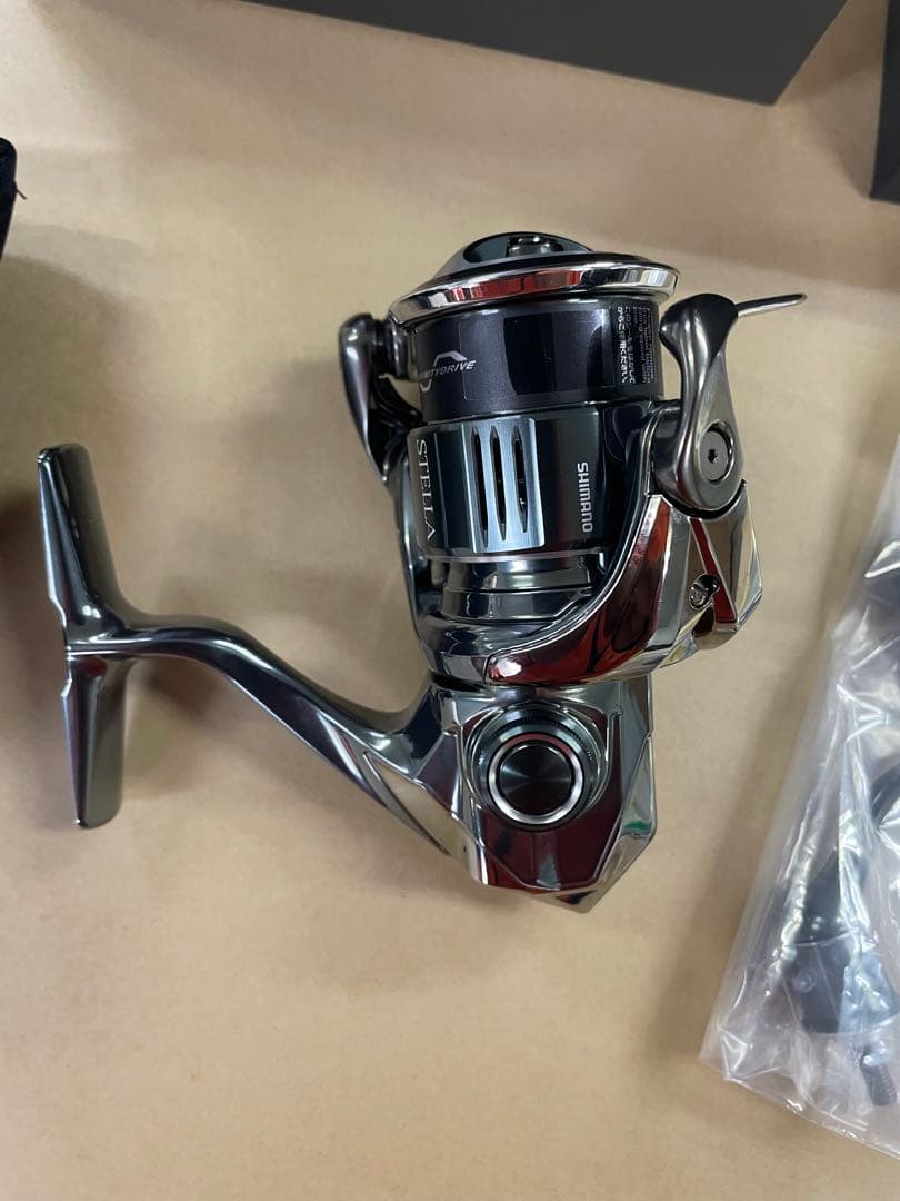 未使用22 ステラ2000SHG シマノ　STELLA