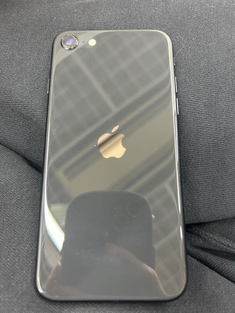 Apple iPhone SE（第2世代） 本体 ブラック シマエナガ