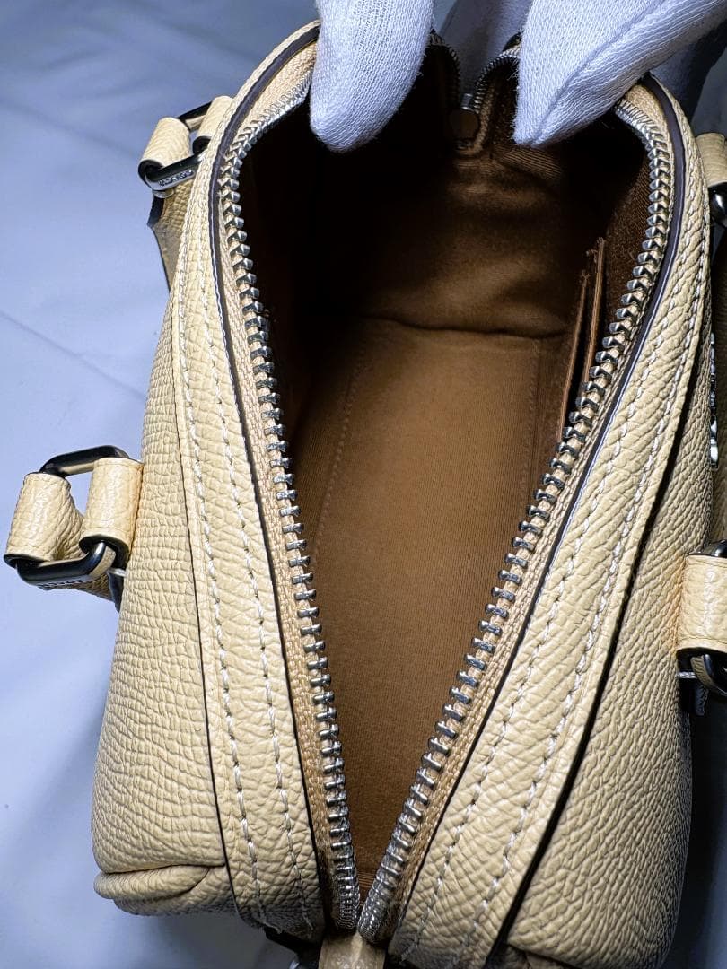 ほぼ未使用　コーチ ミニ ローアン ショルダーバッグ 2way PVC ホワイト