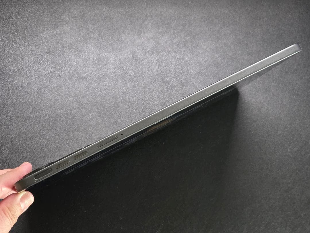 Blackview MEGA12 (16GB/512GB) キーボードケース付き