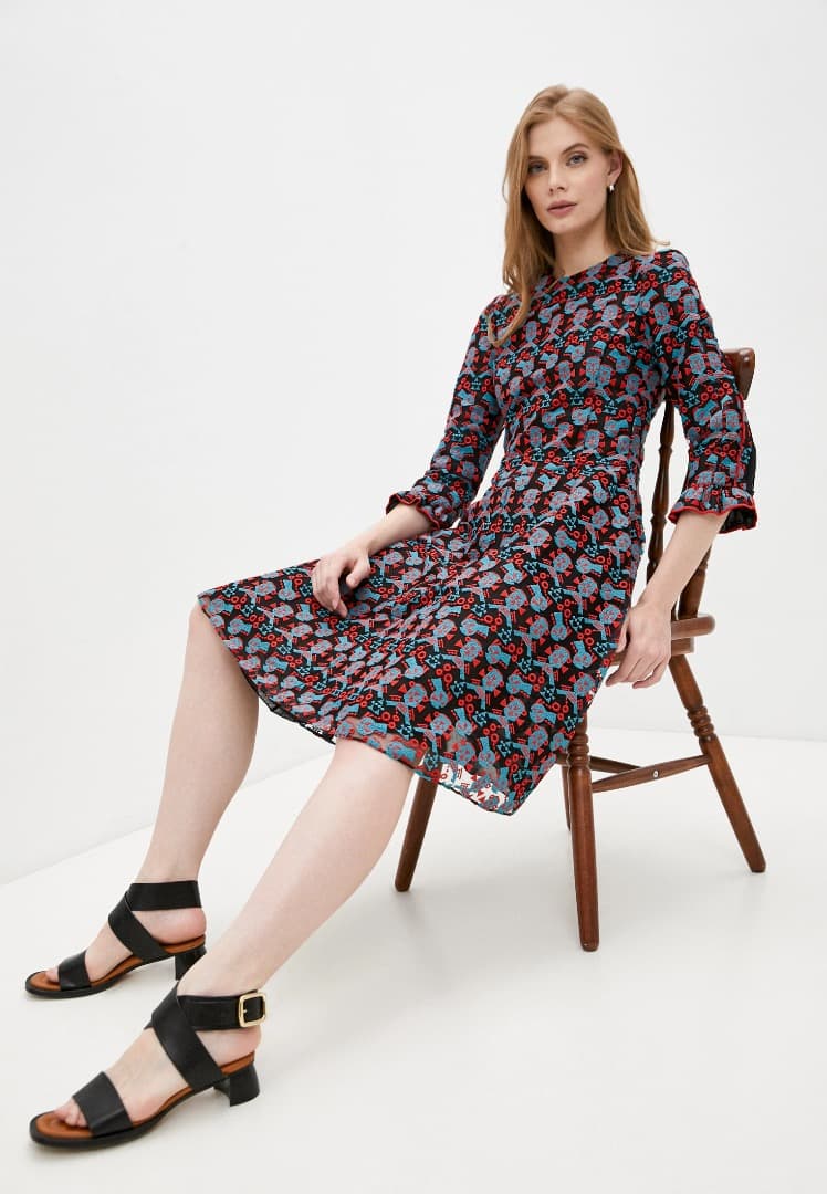 【値下げ】EMPORIO ARMANI 柄刺繍 七分袖Aラインワンピース