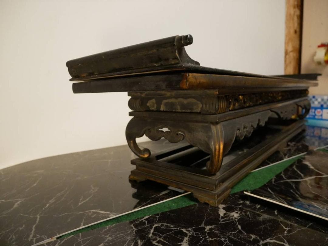 限定値下　収集品　歴史ある寺院の整理品　木製本金箔　幅115㎝　西用　3327