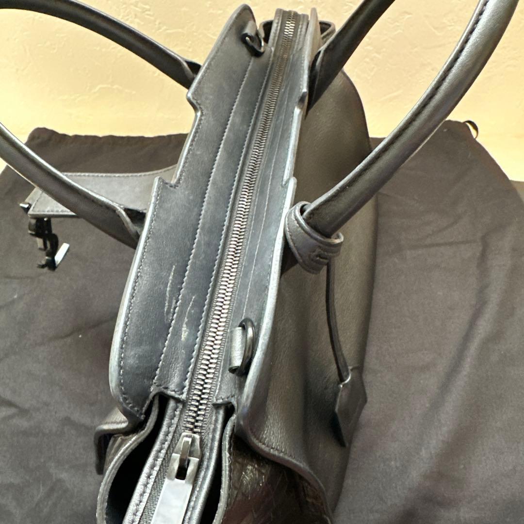 サンローラン ダウンタウンカバス YSLバッグ（スモール／ブラック）