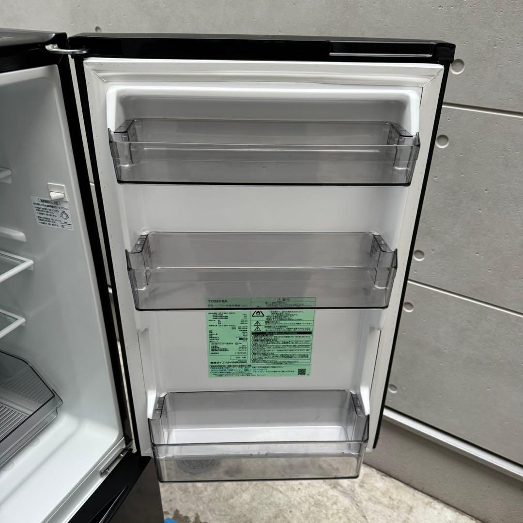 247⭐️2024年製美品★東芝　冷蔵庫　ブラック　黒　自動霜取り　一人暮らし