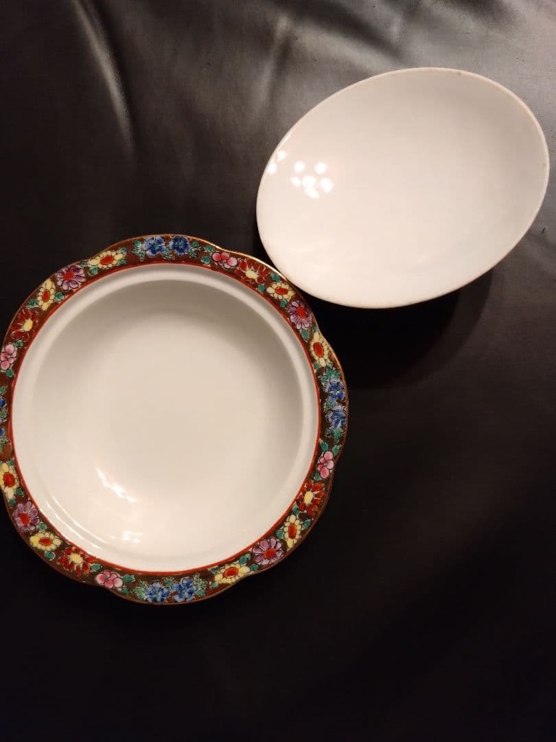 中国製　蓋付き　煮物椀？