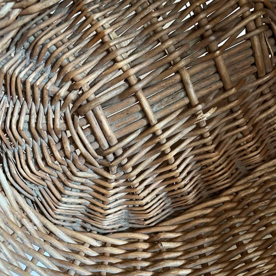 イギリスアンティーク 飴色のバスケット