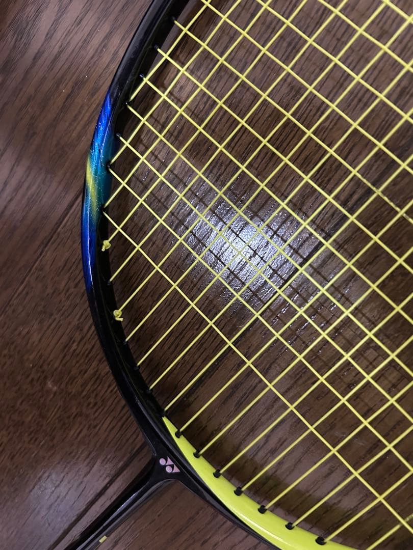 【廃盤 極美品】YONEX ASTROX77 4UG5 バドミントンラケット