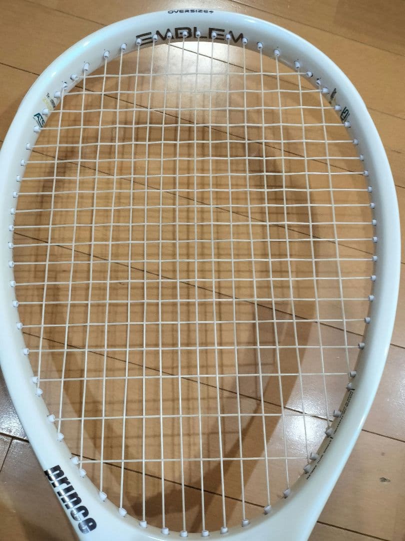 現行　ザイロン搭載モデル　エンブレム 120 プリンス　テニスラケット